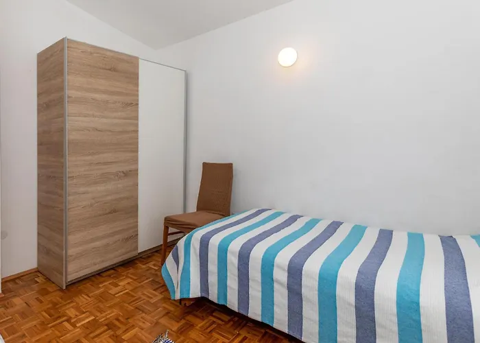 3 Bedroom Beautiful In Klek