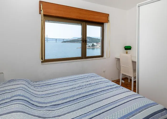 Lejlighed 3 Bedroom Beautiful In