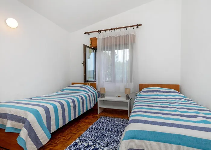 Lejlighed 3 Bedroom Beautiful In *