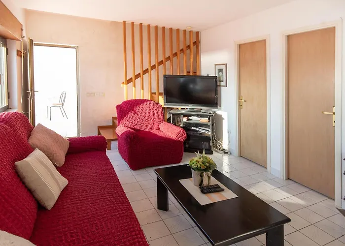 3 Bedroom Beautiful In Klek