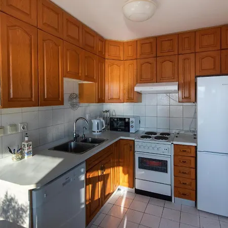 Διαμέρισμα Beautiful Apartment In Klek With Wifi *