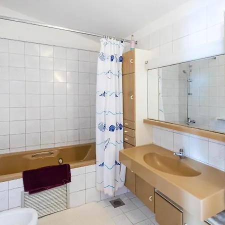 Beautiful Apartment In Klek With Wifi * Klek