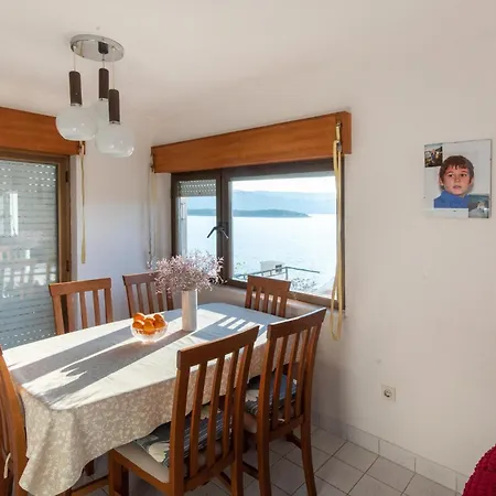 Beautiful Apartment In Klek With Wifi Διαμέρισμα *