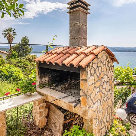Beautiful Apartment In Klek With Wifi Διαμέρισμα *
