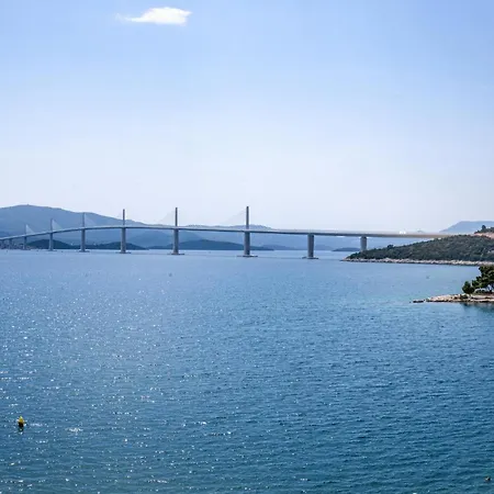 Apartament 3 Bedroom Beautiful In Klek