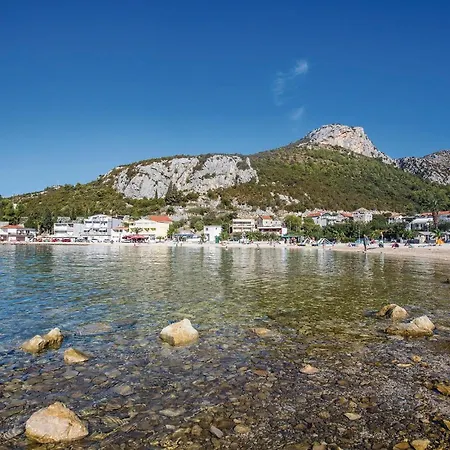 3 Bedroom Beautiful In Apartament *