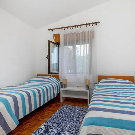 Apartmán 3 Bedroom Beautiful In *